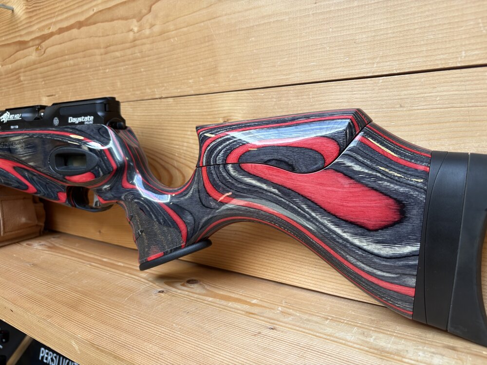 Occasion- Daystate Red Wolf .30 HiLite HP 23&Prime; Laminated rood