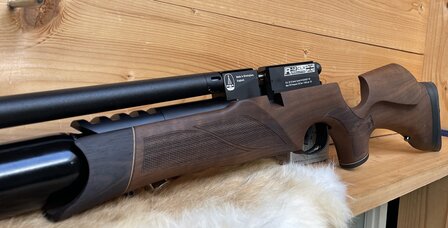 Showroom model - BSA - R12 CLX Pro Bolt Action - Walnut - 5,5 - 