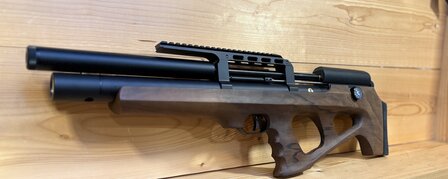 FX Wildcat  compact MK3 Walnut .22 - nog uploaden! 