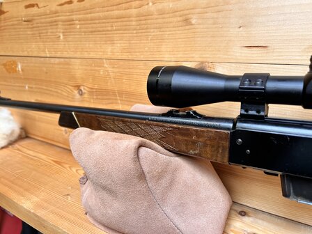 Voere  .22LR Semi-Auto incl. richtkijker