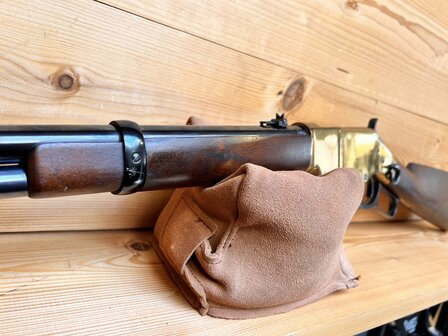 Uberti 1866 Yellowboy Carbine .22LR
