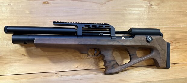 FX Wildcat  compact MK3 Walnut .22 - nog uploaden! 