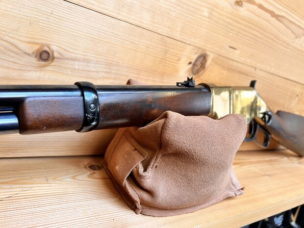 Uberti 1866 Yellowboy Carbine .22LR