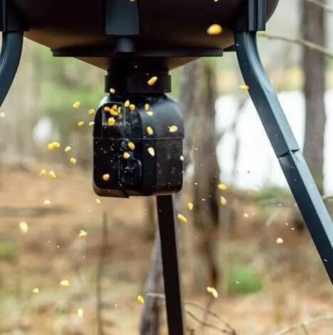 Moultrie PRO HUNTER III DIRECTIONAL FEEDER KIT 