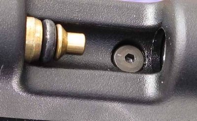 1322B027 / Breech schroef